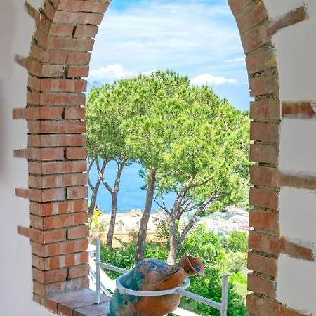 Le Terrazze Ξενοδοχείο με διαμερίσματα 3*