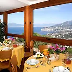 Ξενοδοχείο με διαμερίσματα Le Terrazze 3*